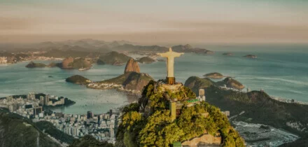 Visa requirements for United Arab Emirates passport holders traveling to Brazilian